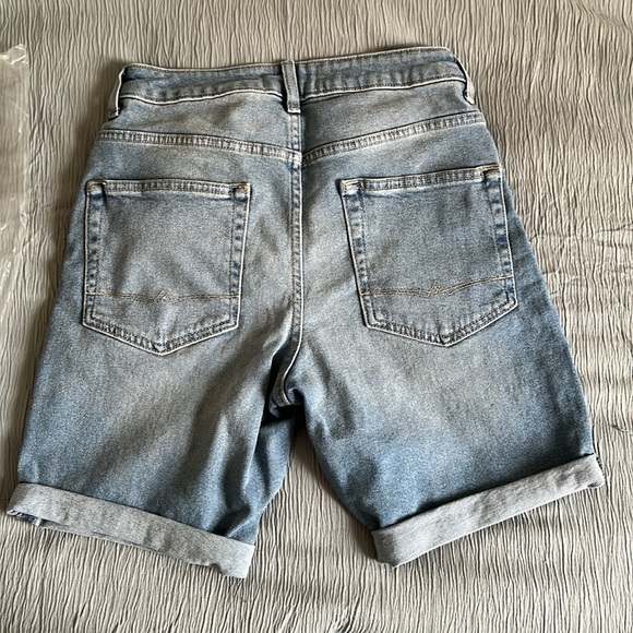 ASOS Denim Shorts 26” vintage wash NWT - Picture 4 of 4